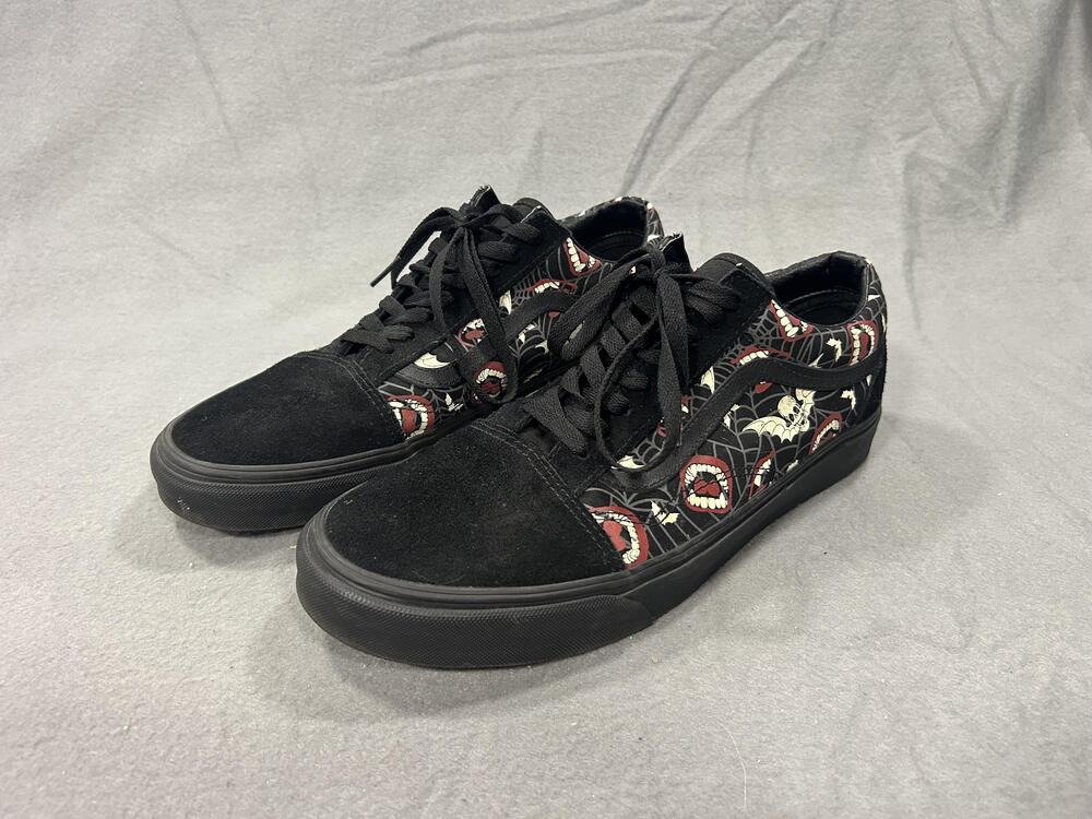 Vans Old Skool Shoes Mens Size 11.5 Black Vampire Fright Halloween Skate Sneaker